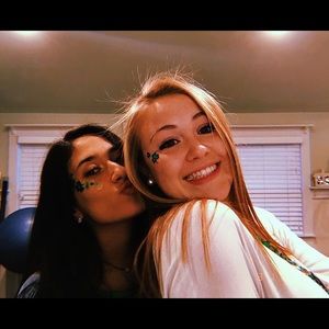 Meet your Posher, Zini